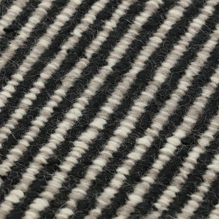 Harald Rug 170x240cm Black Stripe