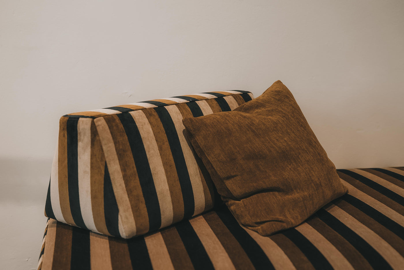 Playground Daybed Sofa Stripe