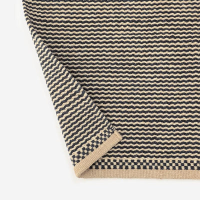 Daisy Rug 170x240cm Black & Beige