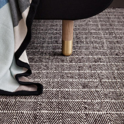 New Freja Rug 170x240cm White & Beige