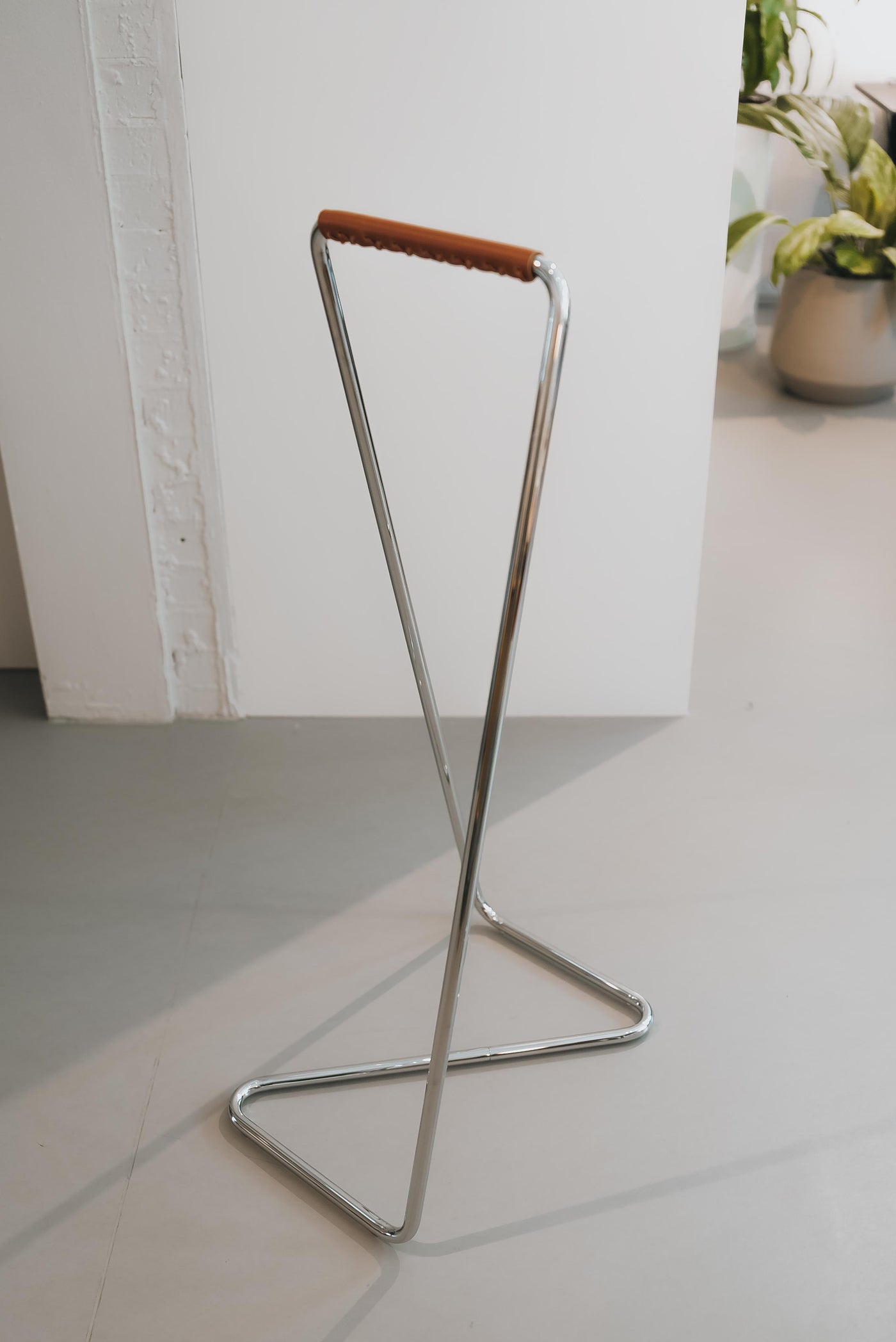 Z10 Coat Stand Chrome