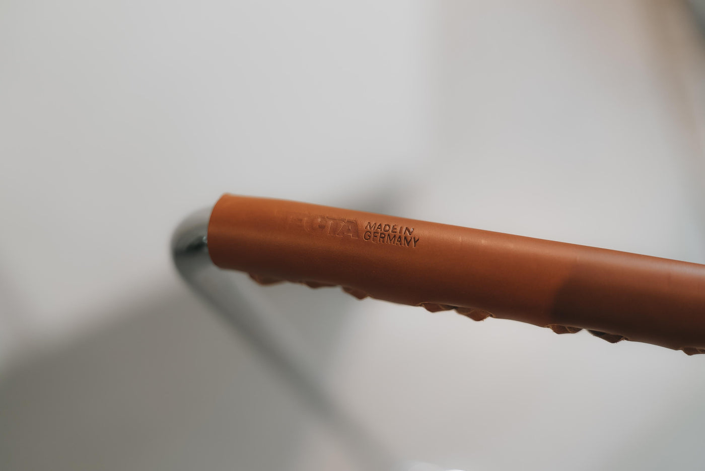 Z10 Coat Stand Chrome