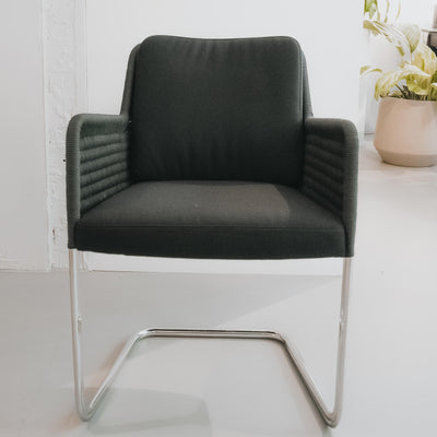 D43 Armchair Black