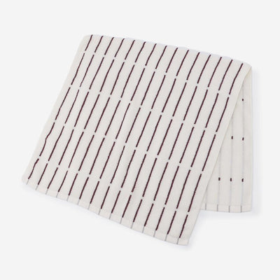 Kuvio Bath Towel White & Red