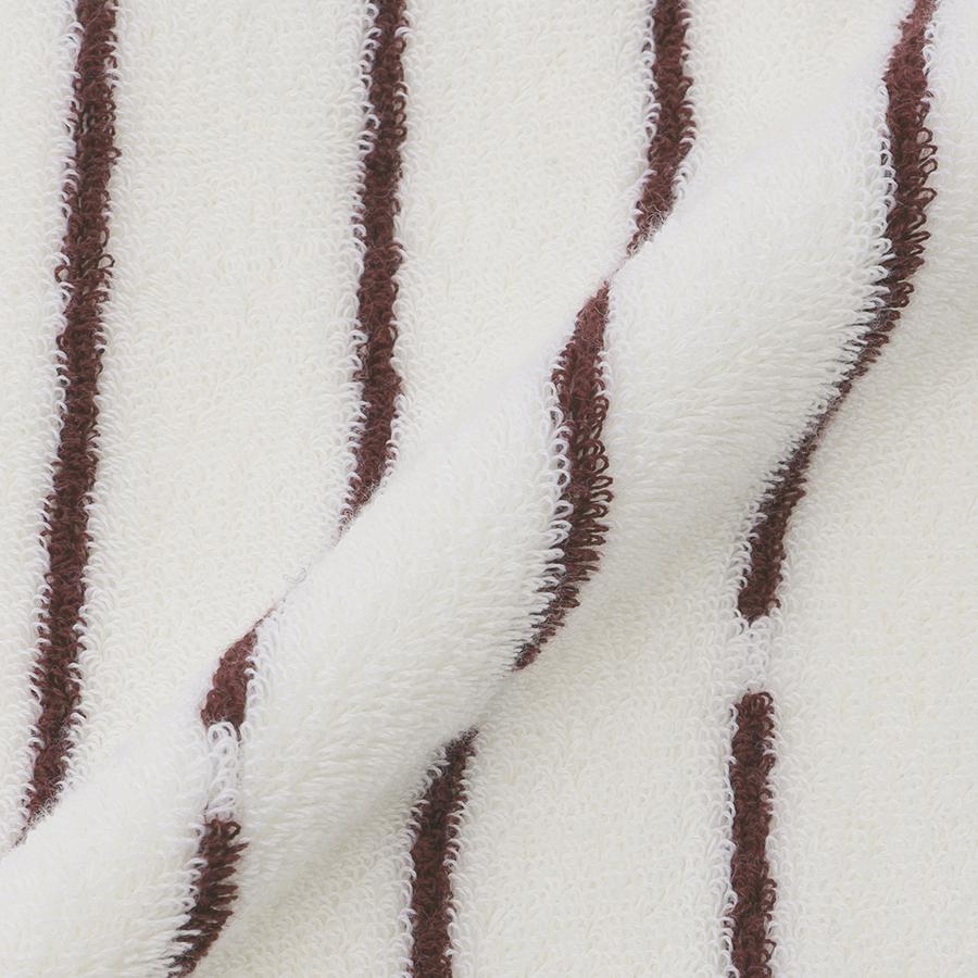 Kuvio Bath Towel White & Red