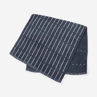Kuvio Bath Towel Navy & White