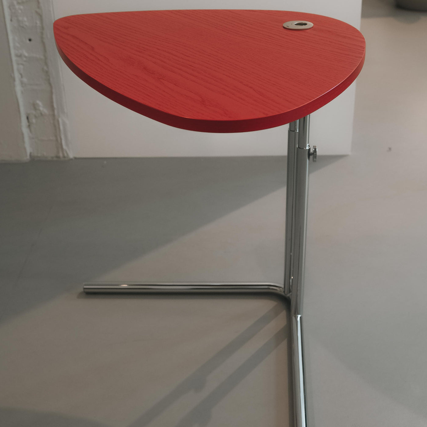 K22 Side Table Red Stain Ash
